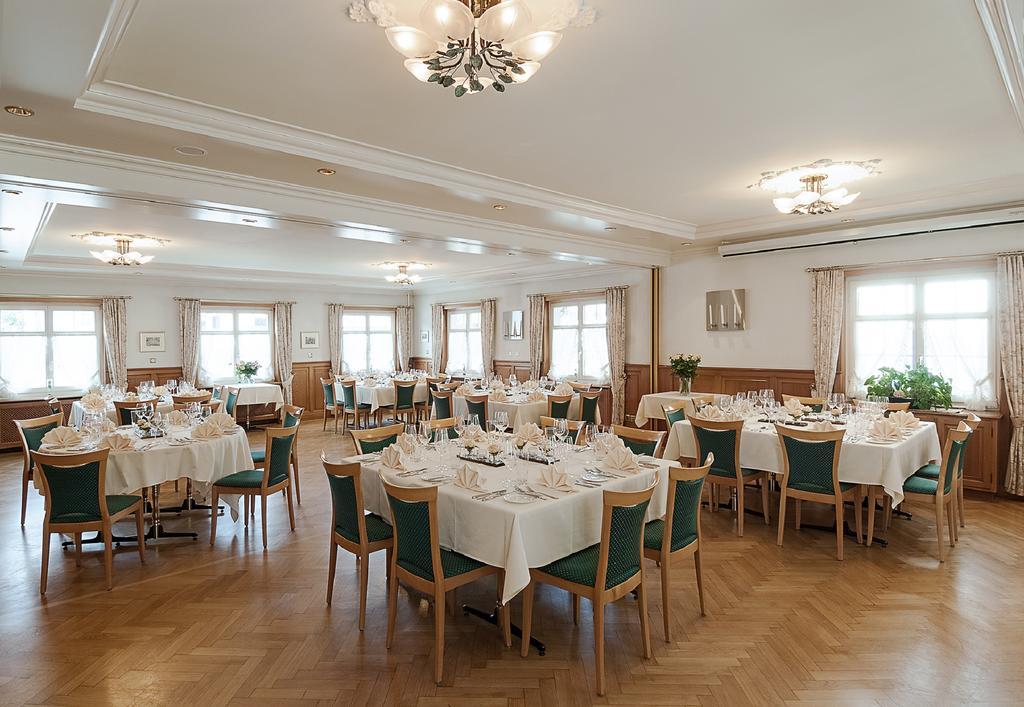 Gasthof Eisenbahn Вайнфельден Экстерьер фото